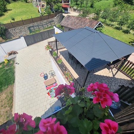 Vila Jovana Vrdnik Esterno foto